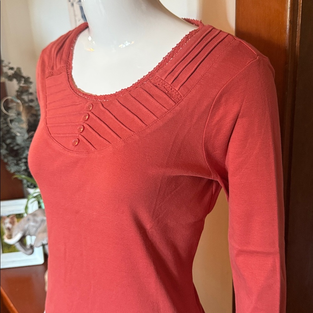 NWT northern reflections size small cotton Women's Rust Top